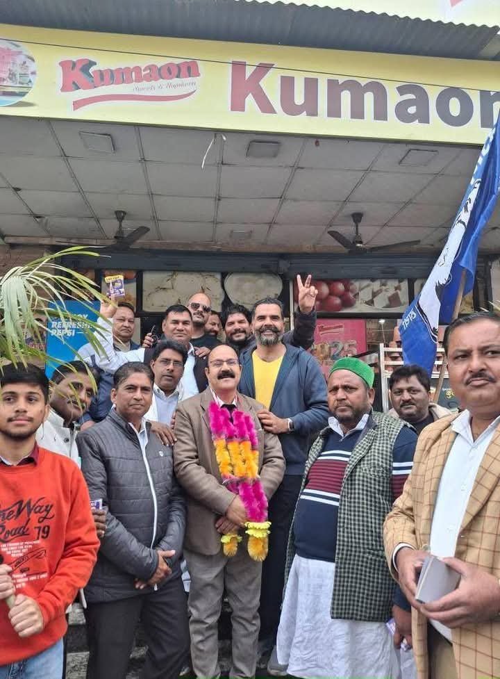 बसपा को मिल रहे समर्थन ने बढ़ाया हसीन खान का हौंसला प्रचार के दौरान बसपा प्रत्याशी ने लोगों से किए वायदे